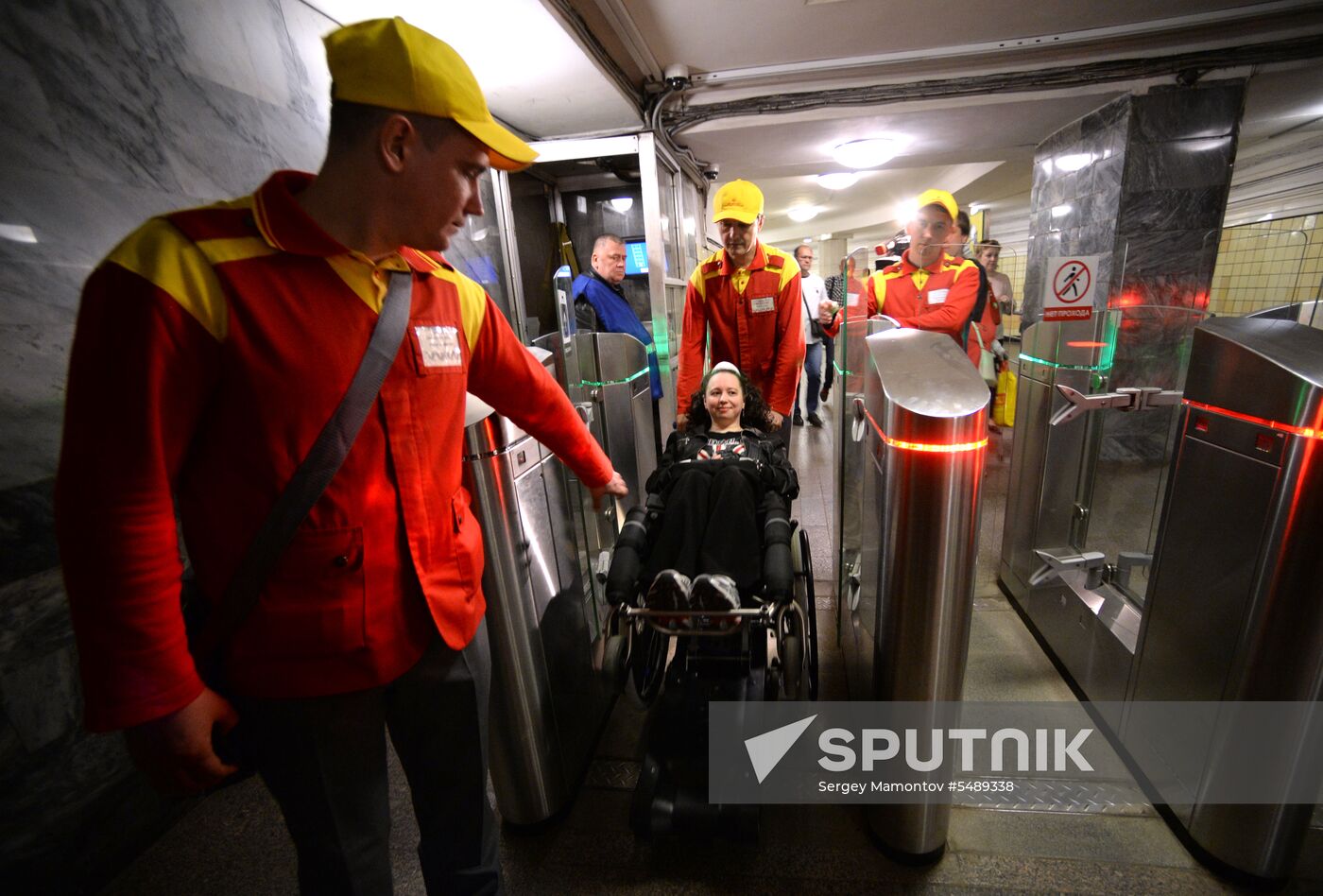 New stair lifts in Moscow Metro for people with disabilities