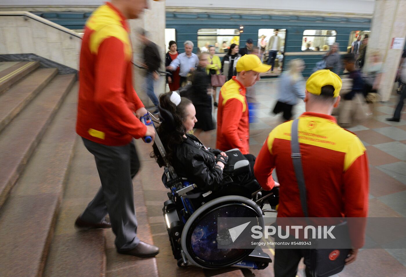 New stair lifts in Moscow Metro for people with disabilities