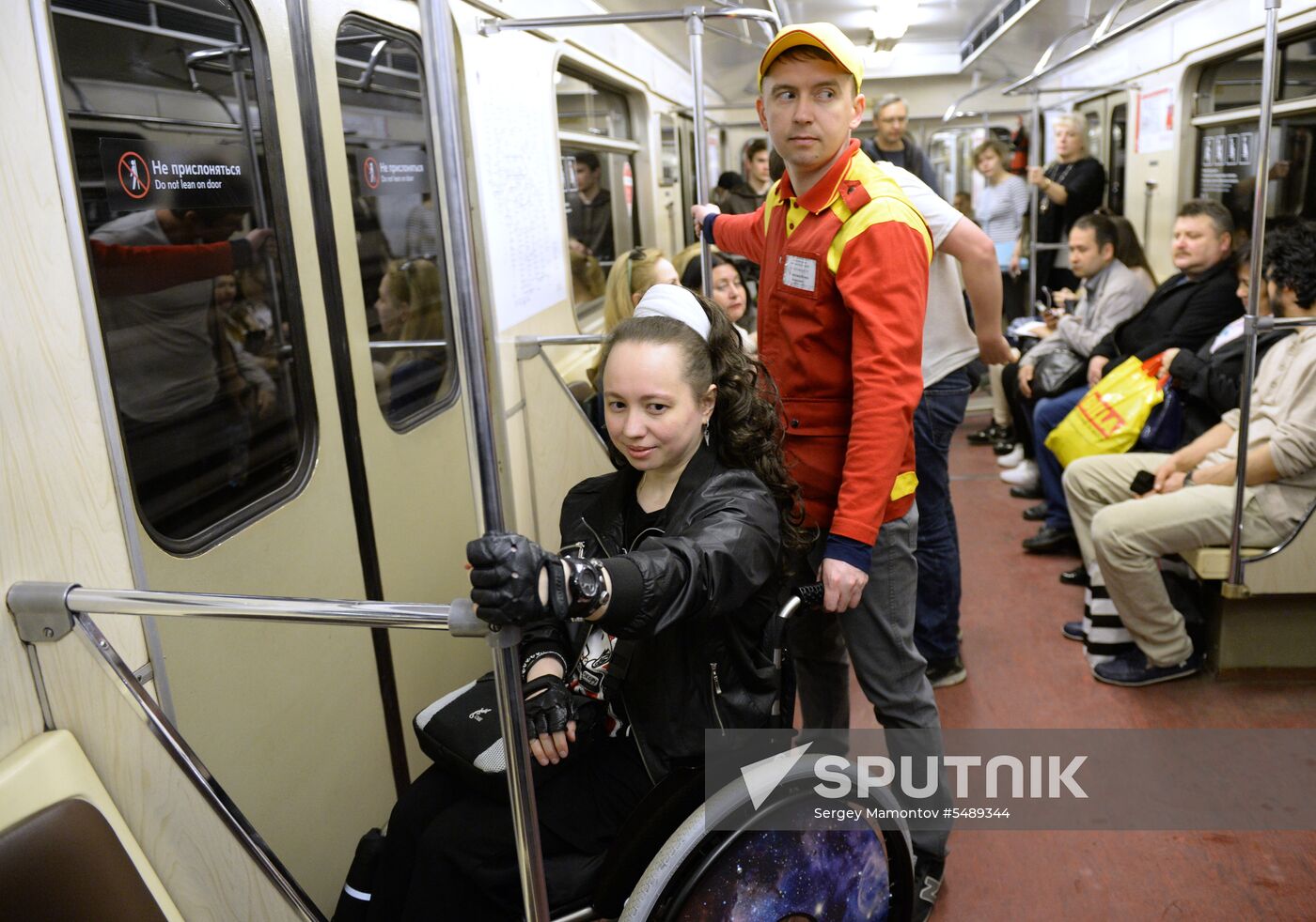New stair lifts in Moscow Metro for people with disabilities