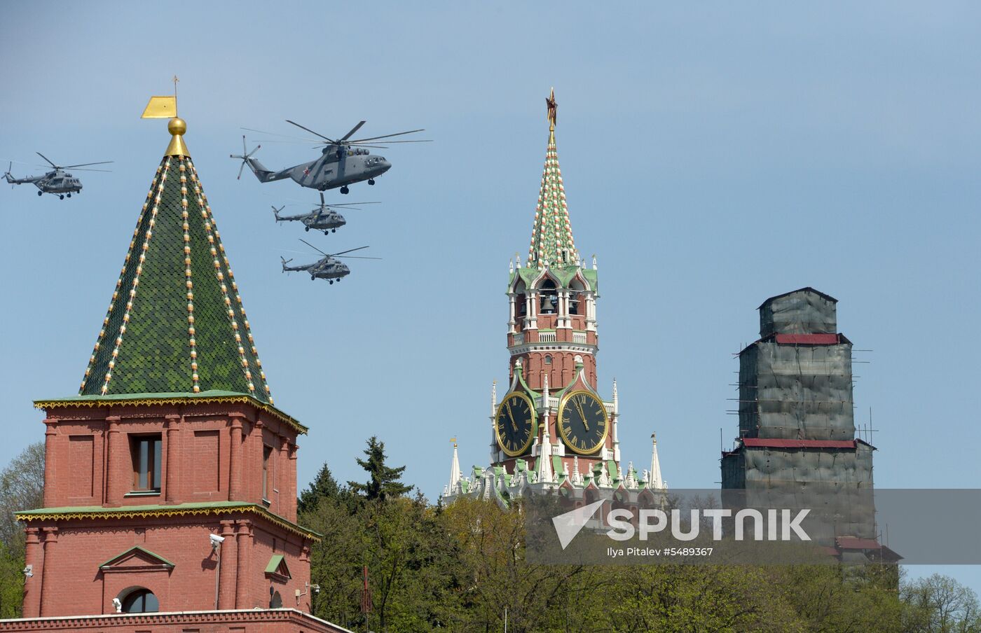 Rehearsal of Victory Day Parade flyovers