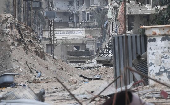 Developments near Yarmouk refugee camp in southern outskirts of Damascus