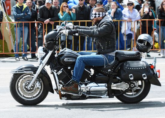 Biker season kicks off in Vladivostok
