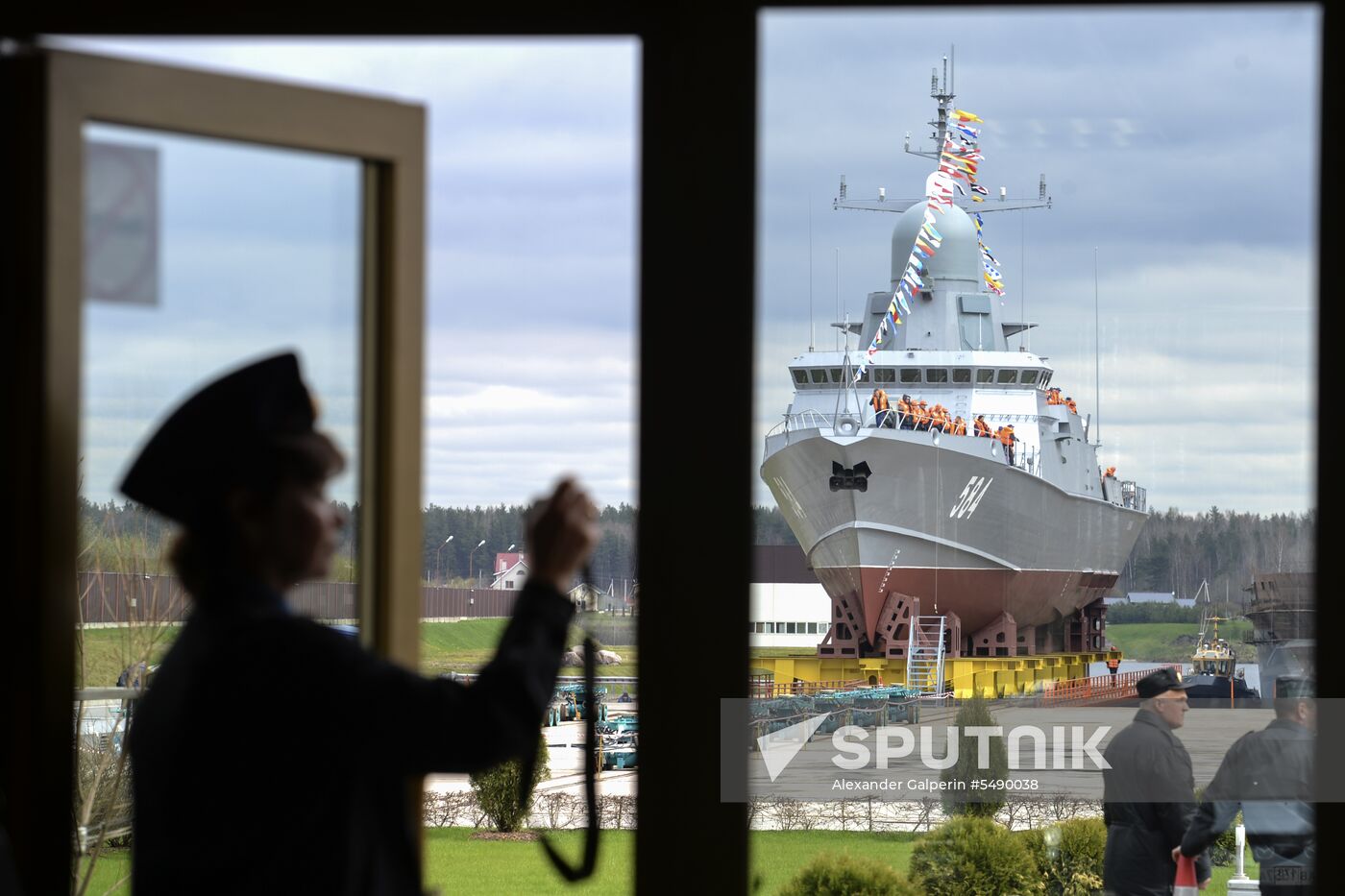 Shkval missile ship floated out in St. Petersburg
