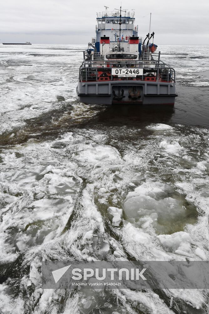 Navigation in Volga-Baltic Waterway