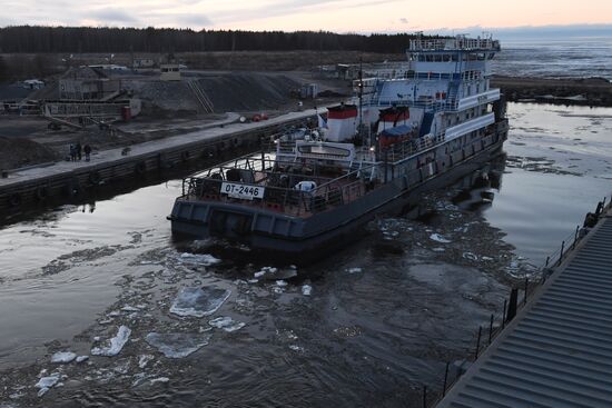 Navigation in Volga-Baltic Waterway