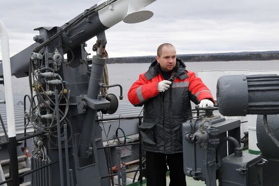 Navigation in Volga-Baltic Waterway
