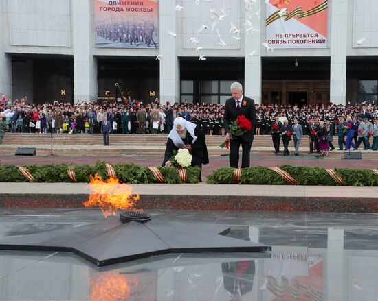 Moscow cadets' parade on Poklonnaya Hill