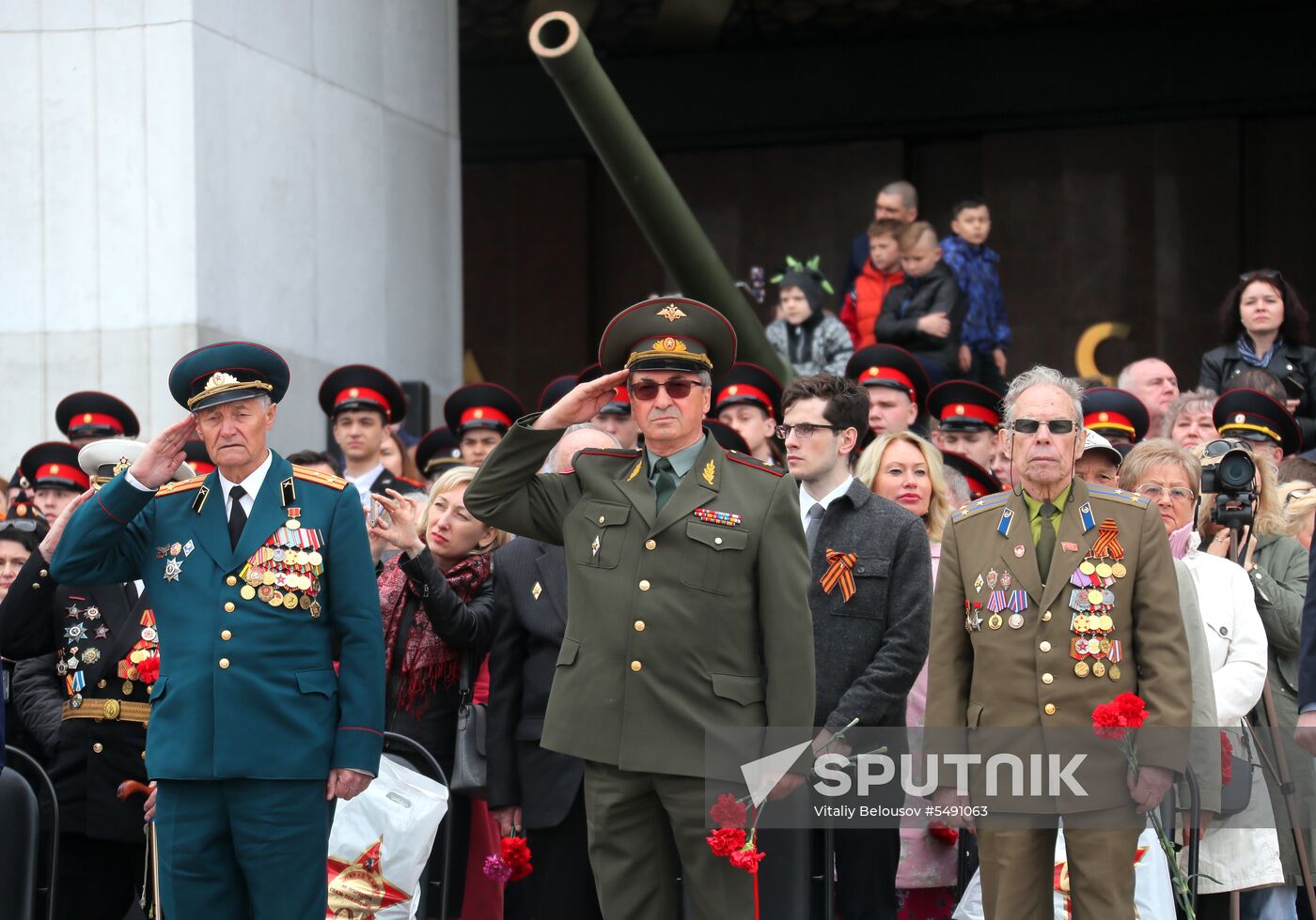 Moscow cadets' parade on Poklonnaya Hill