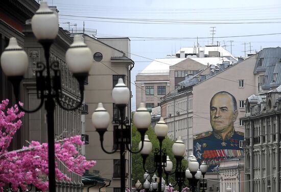 Moscow decorated ahead of Victory Day celebrations