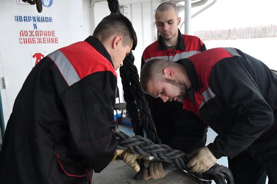 Navigation in Volga-Baltic Waterway