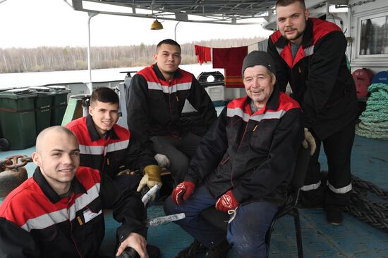 Navigation in Volga-Baltic Waterway