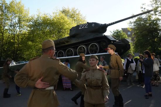 Event for war veterans, Wartime Songs and Dances. Wartime Waltzes