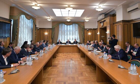 Candidate for Prime Minister Dmitry Medvedev meets with A Just Russia deputies in State Duma