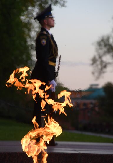 Maintenance of eternal flame burners at Tomb of Unknown Soldier
