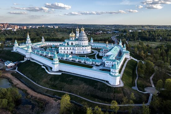 Voskresensky New Jerusalem Monastery