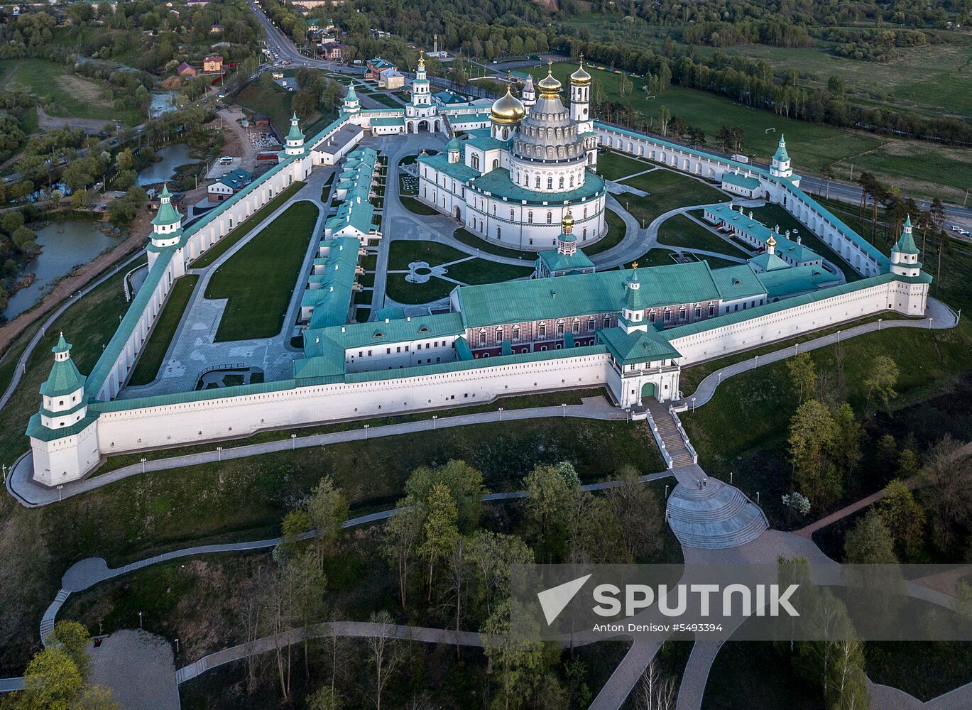 Voskresensky New Jerusalem Monastery