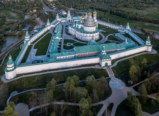 Voskresensky New Jerusalem Monastery