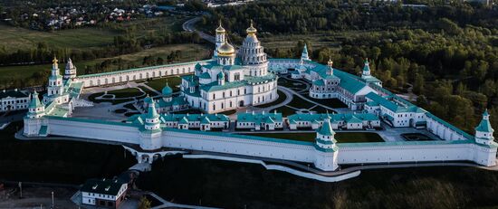 Voskresensky New Jerusalem Monastery