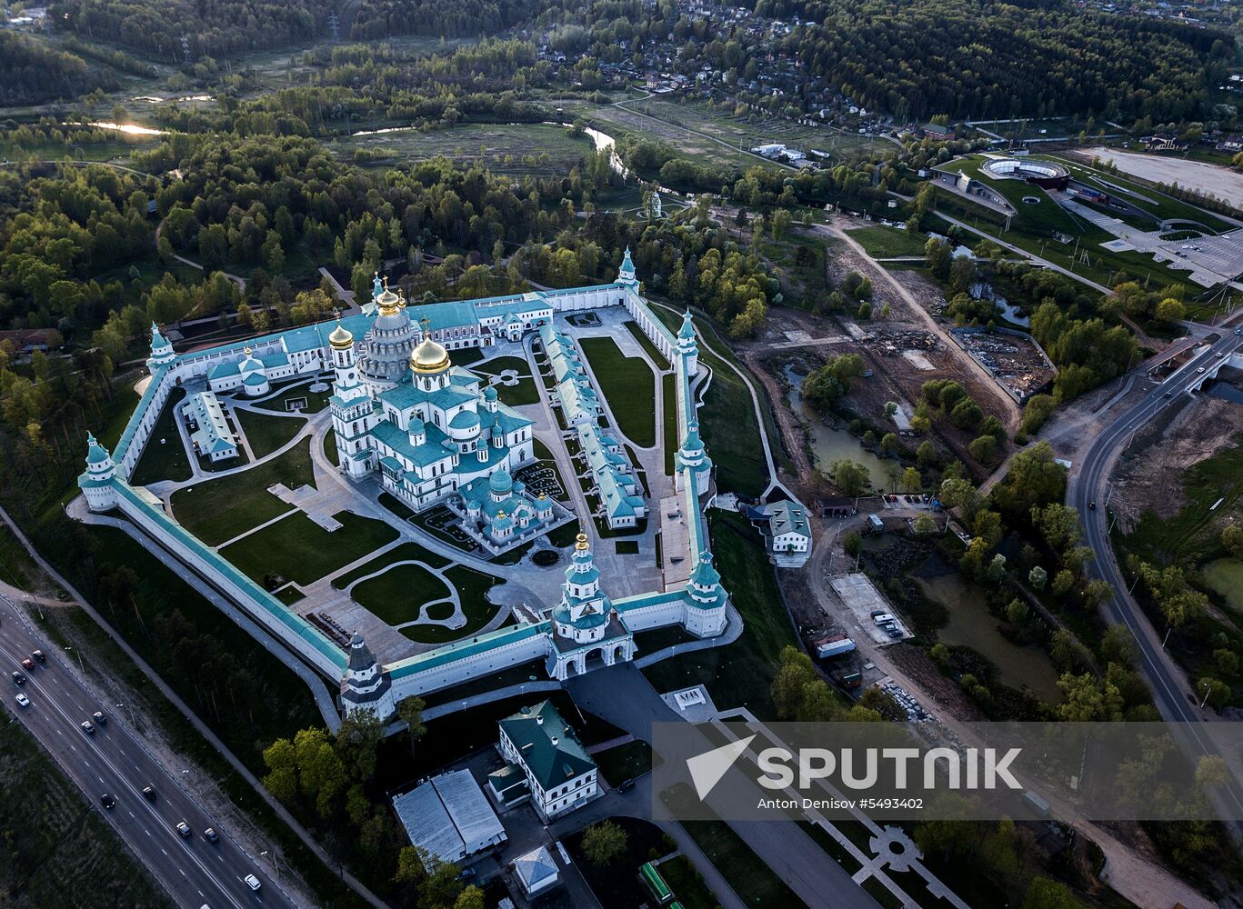 Voskresensky New Jerusalem Monastery