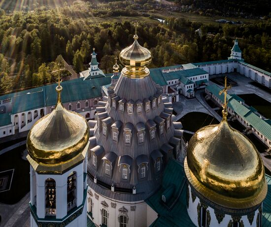 Voskresensky New Jerusalem Monastery