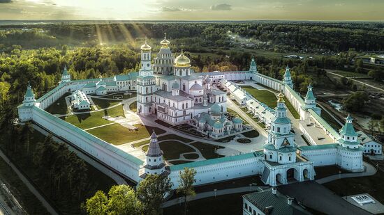 Voskresensky New Jerusalem Monastery
