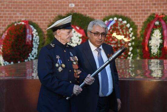 Maintenance of eternal flame burners at Tomb of Unknown Soldier