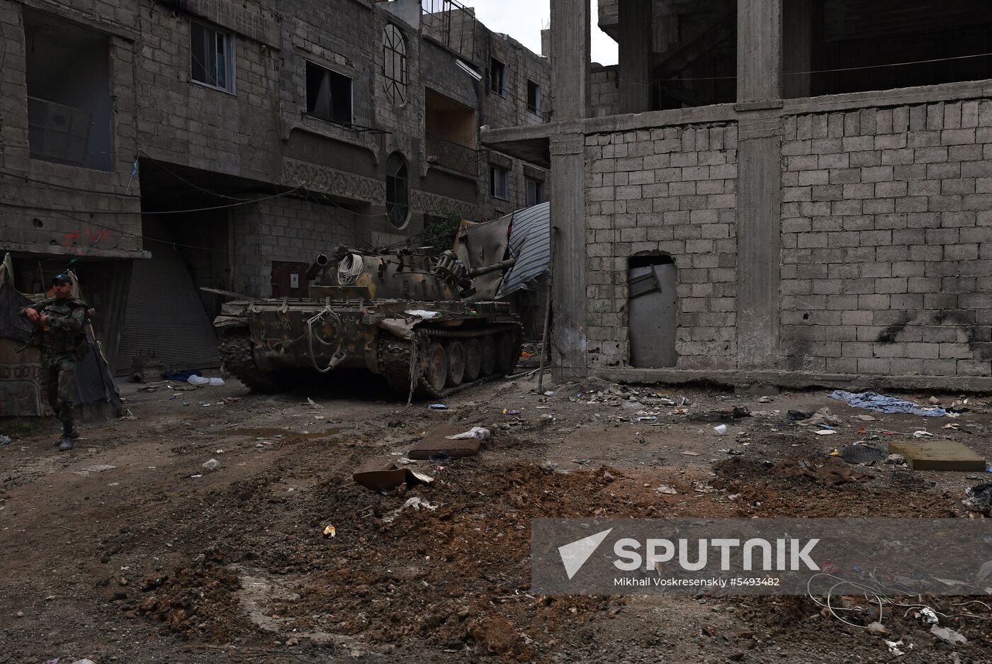 Situation in Yarmouk refugee camp area in southern Damascus suburb