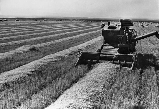 Soviet Art and Documentary Photo Exhibition