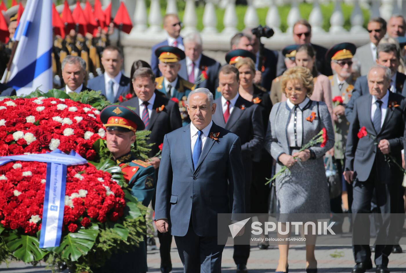 President Vladimir Putin and Prime Minister Dmitry Medvedev at wreath-laying ceremony at Unknown Soldiers' Tomb