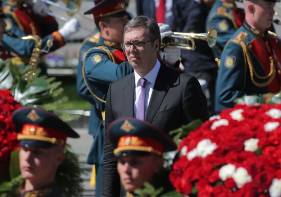 President Vladimir Putin and Prime Minister Dmitry Medvedev at wreath-laying ceremony at Unknown Soldiers' Tomb