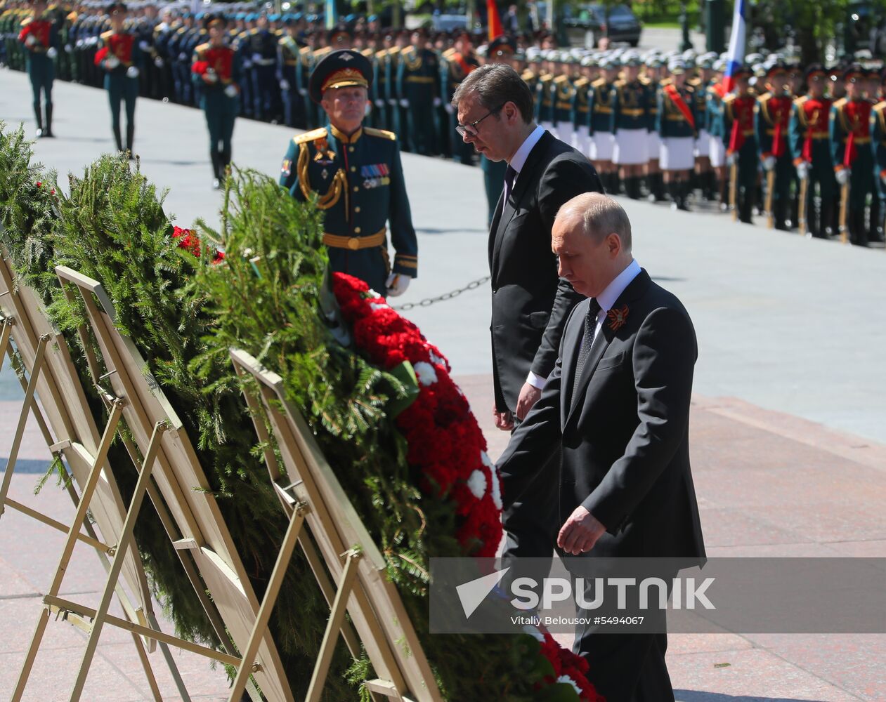 President Vladimir Putin and Prime Minister Dmitry Medvedev at wreath-laying ceremony at Unknown Soldiers' Tomb