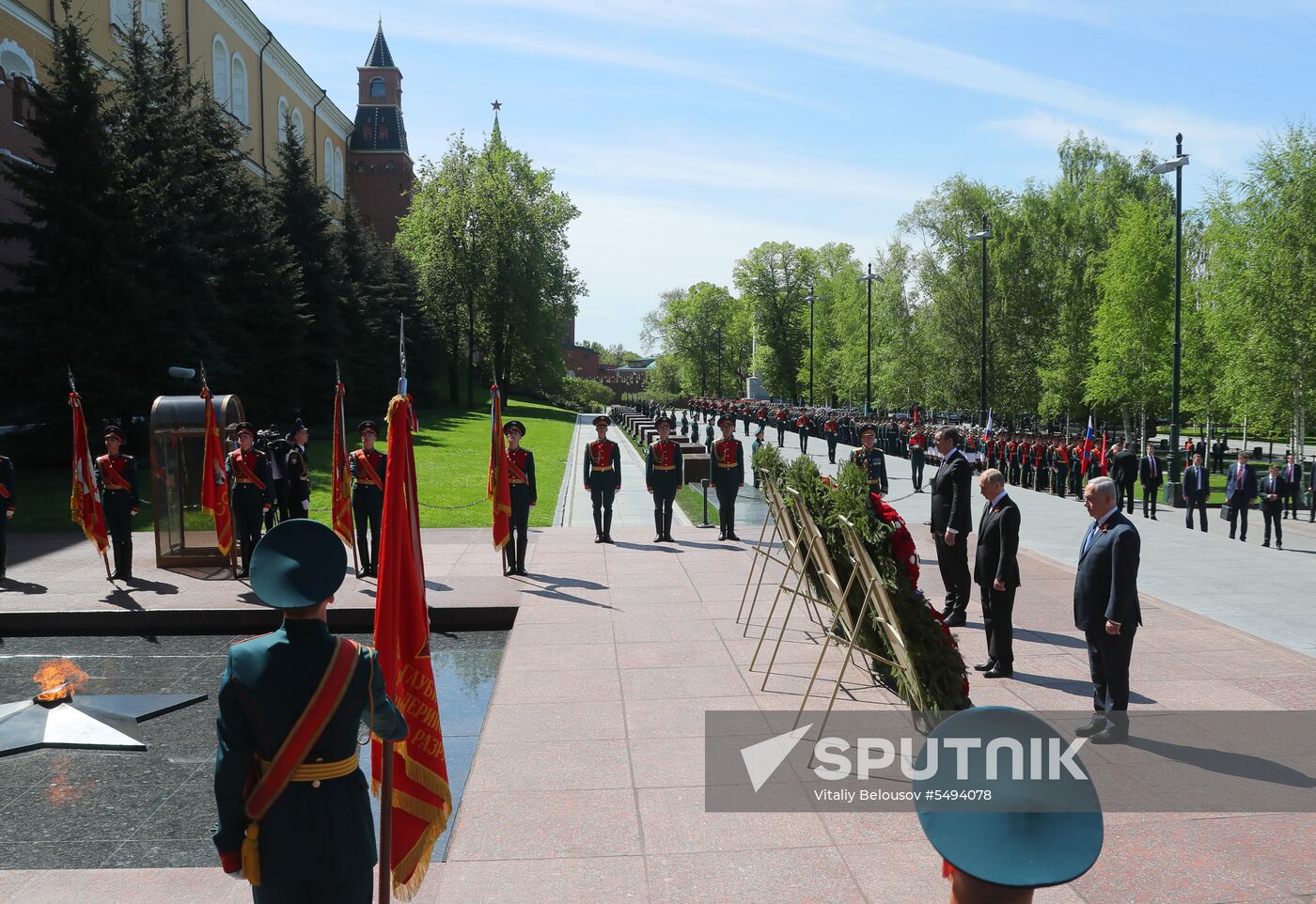 President Vladimir Putin and Prime Minister Dmitry Medvedev at wreath-laying ceremony at Unknown Soldiers' Tomb