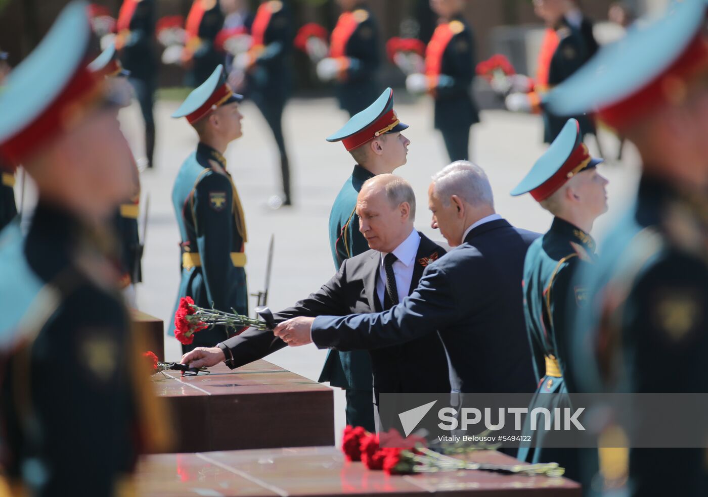 President Vladimir Putin and Prime Minister Dmitry Medvedev at wreath-laying ceremony at Unknown Soldiers' Tomb