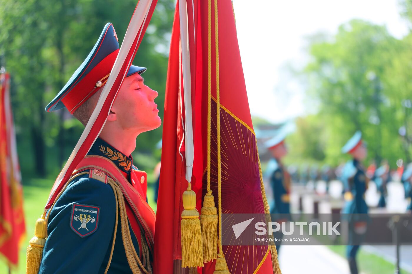 President Vladimir Putin and Prime Minister Dmitry Medvedev at wreath-laying ceremony at Unknown Soldiers' Tomb