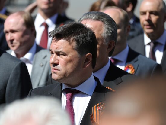 President Vladimir Putin and Prime Minister Dmitry Medvedev at wreath-laying ceremony at Unknown Soldiers' Tomb