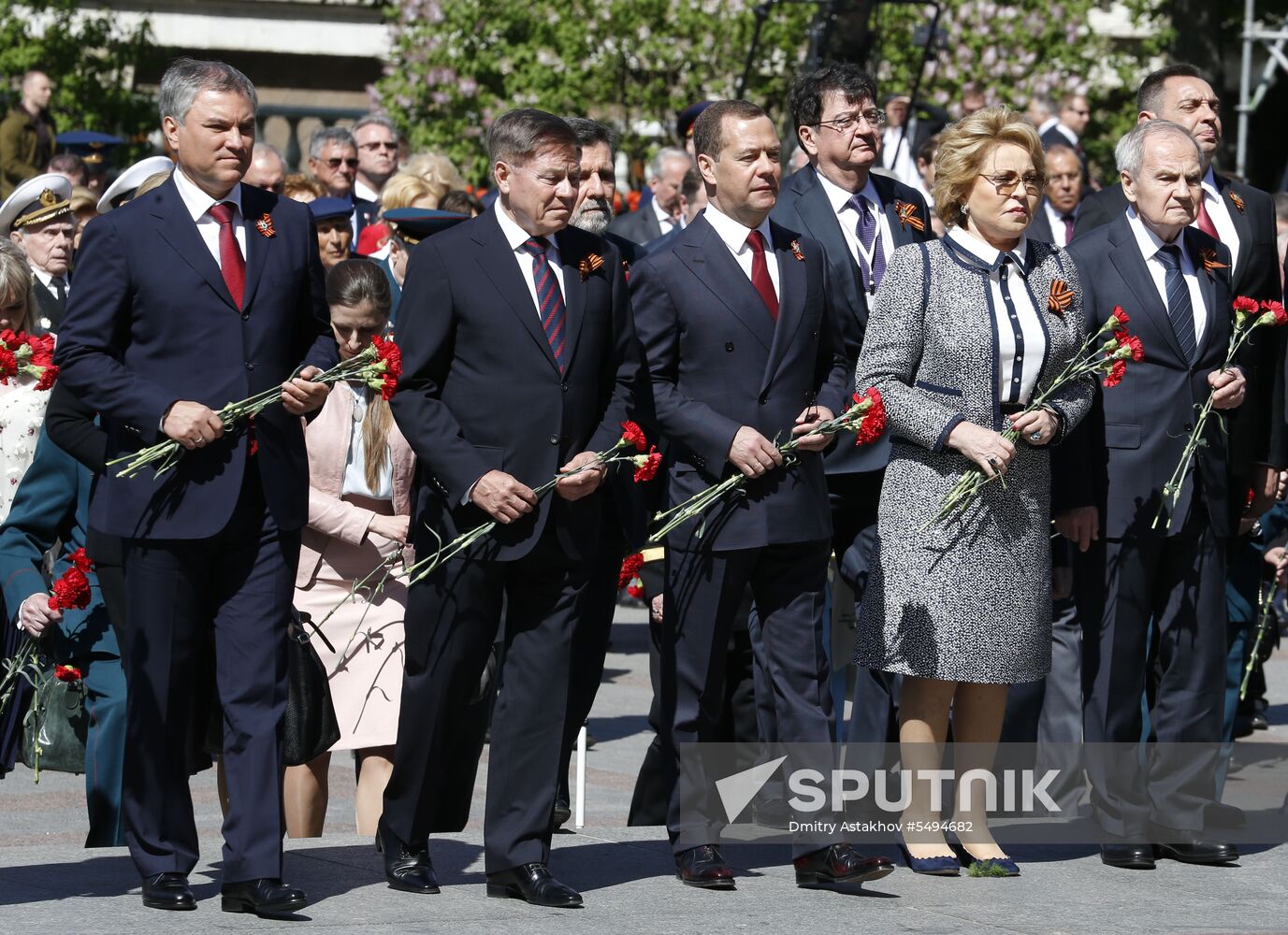 President Vladimir Putin and Prime Minister Dmitry Medvedev at wreath-laying ceremony at Unknown Soldiers' Tomb