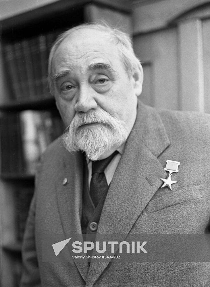 Veteran CPSU member Fyodor Petrov