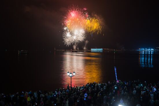 Fireworks display to mark Victory Day in Russian regions