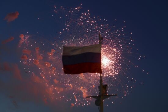 Fireworks display to mark Victory Day in Russian regions