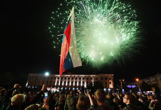 Fireworks display to mark Victory Day in Russian regions