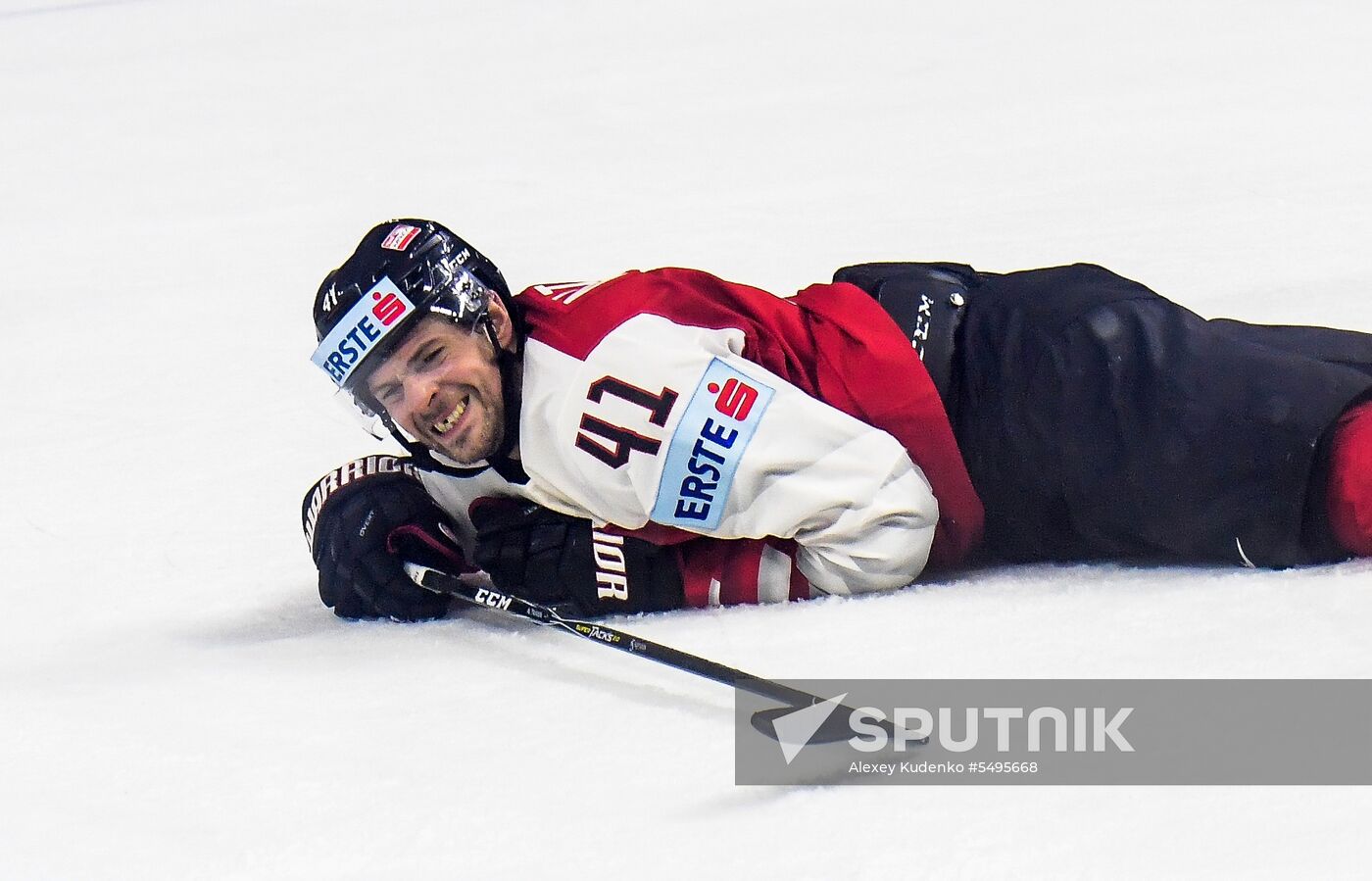 2018 IIHF World Championship. Sweden vs. Austria