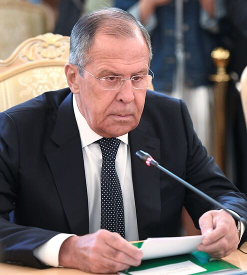 Russian Foreign Minister Sergei Lavrov meets with German Foreign Minister Heiko Maas