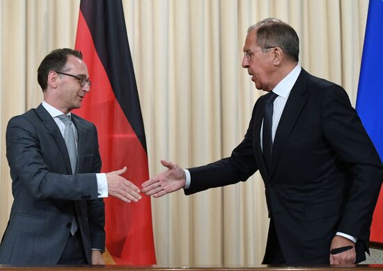 Russian Foreign Minister Sergei Lavrov meets with German Foreign Minister Heiko Maas