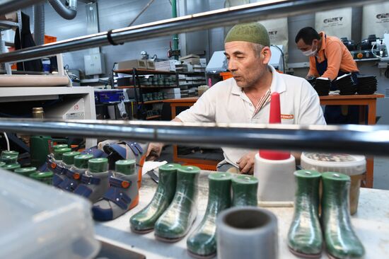 Shoe manufacturing at Orthomoda