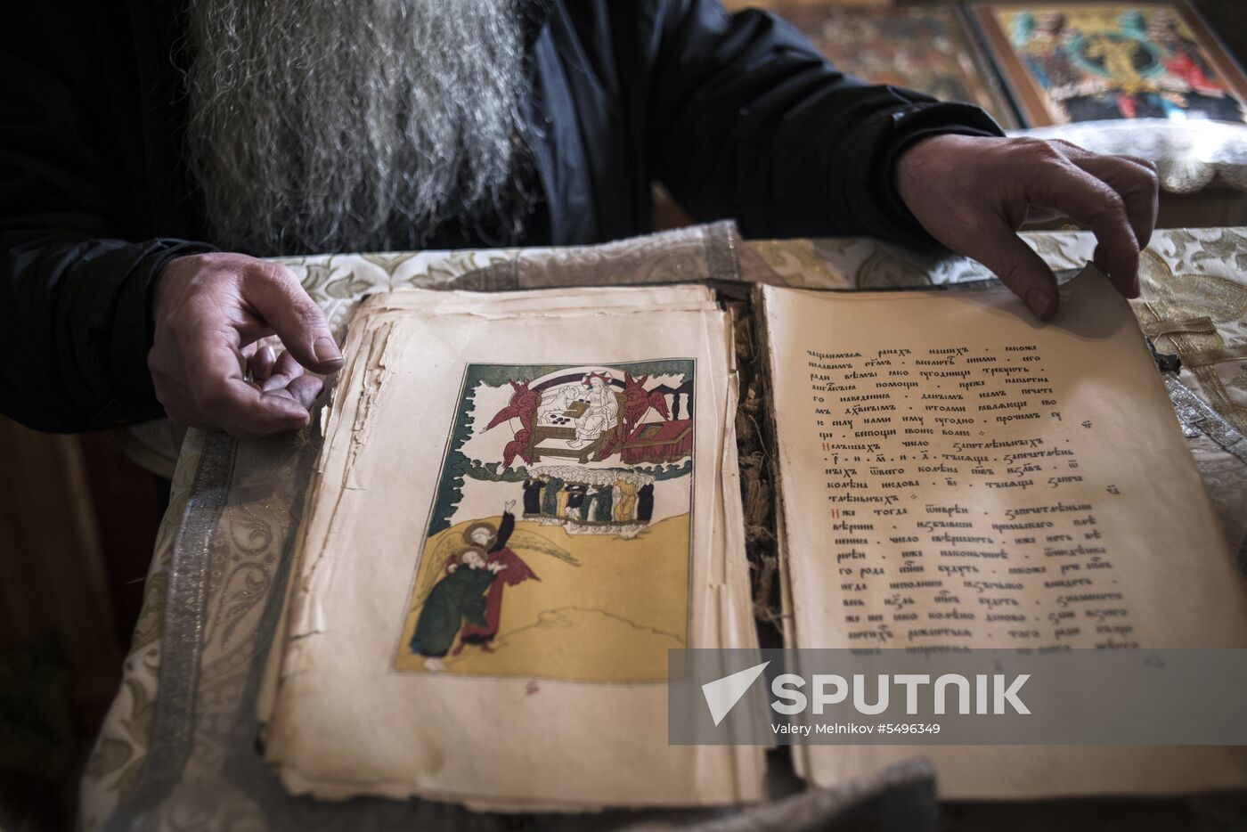 Tarbagatai village of Semeiskie Old Believers in Buryatia