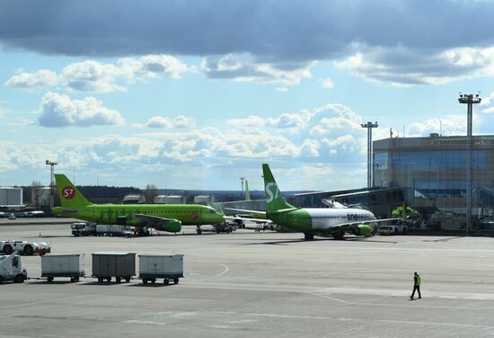 S7 jets
