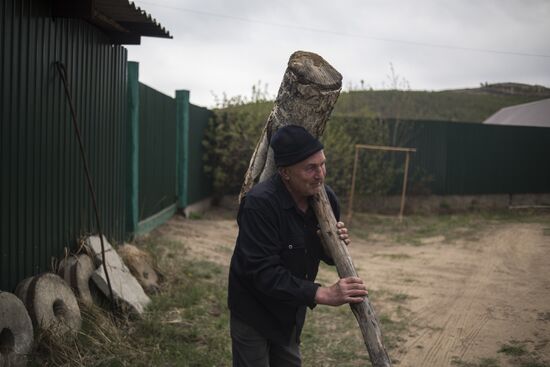 Tarbagatai village of Semeiskie Old Believers in Buryatia