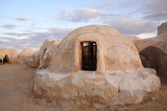 Countries of the world. Tunisia