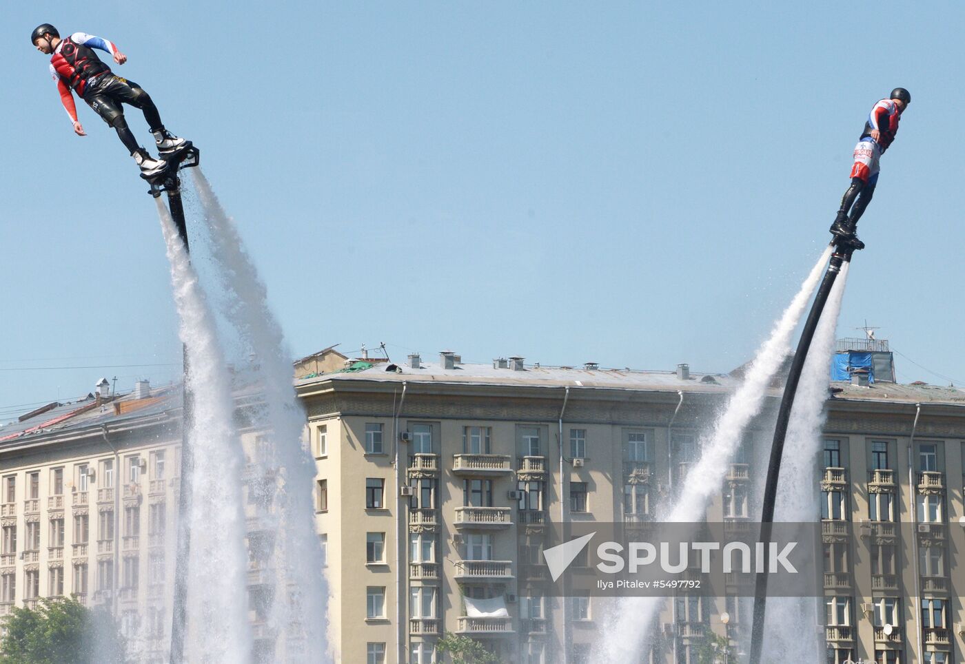 Parade marks Moskva River navigation season opening