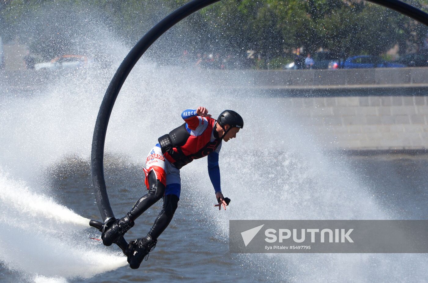 Parade marks Moskva River navigation season opening